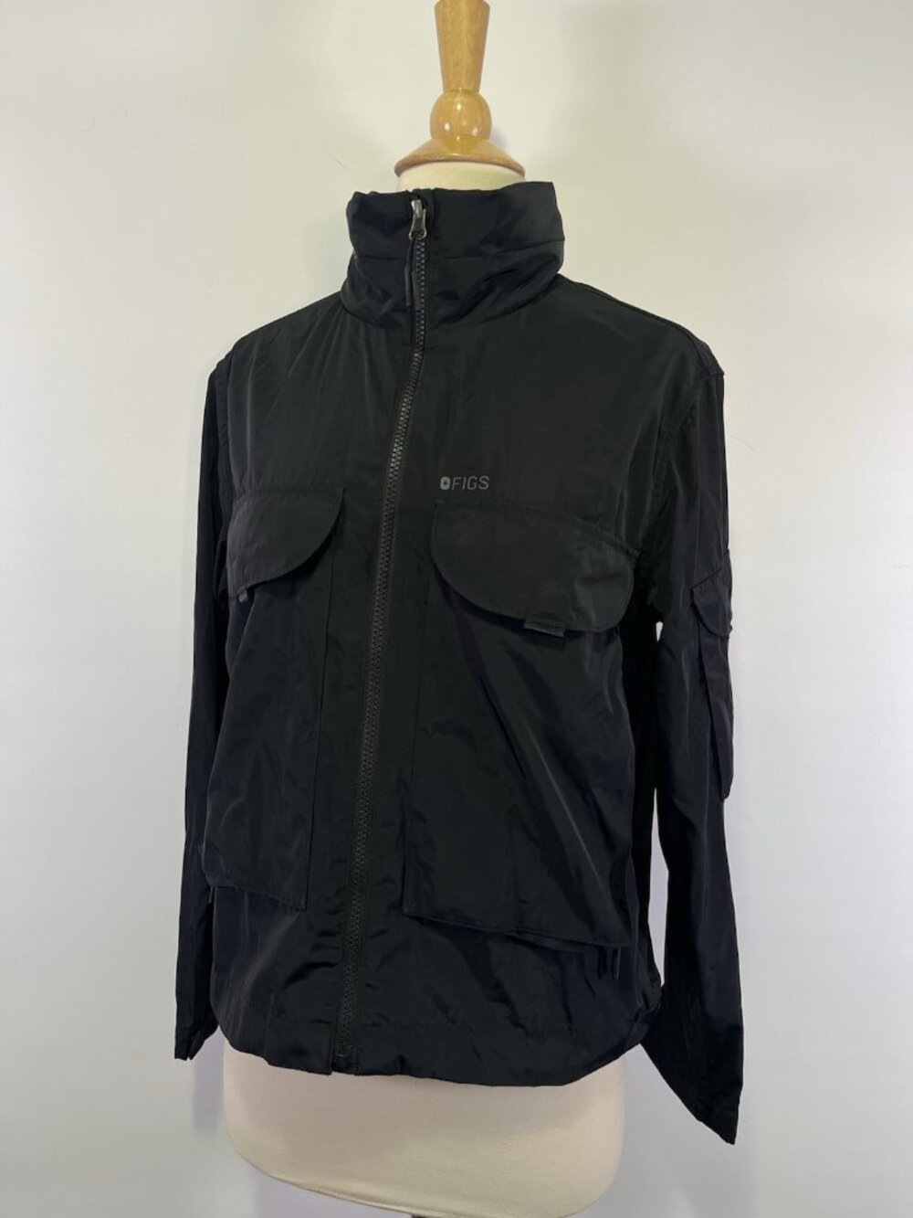 FIGS Technical Black Utility Jacket XS Medical Workwear Techwear Nurse Nylon